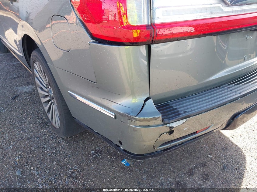 2019 Lincoln Navigator VIN 5LMJJ2LTXKEL04969 IAAI salvage auction — REAR END, Clear (Arizona), sold $6,900 on 2026-07-29 (photo 6)