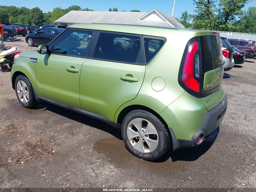 2015 Kia Soul VIN KNDJN2A27F7785750 IAAI salvage auction — RIGHT SIDE, Salvage - Greater Than 75% (Maryland), sold $1,700 on 2026-07-15 (photo 3)