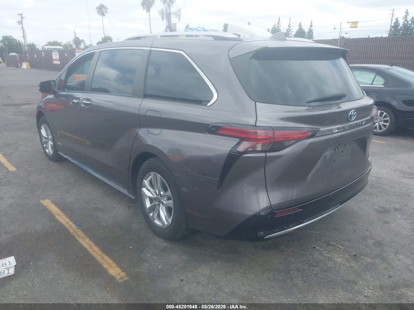 2021 Toyota Sienna VIN 5TDZRKEC7MS029557 IAAI salvage auction — RIGHT SIDE, Salvage Title, sold $22,650 on 2026-07-13 (photo 3)