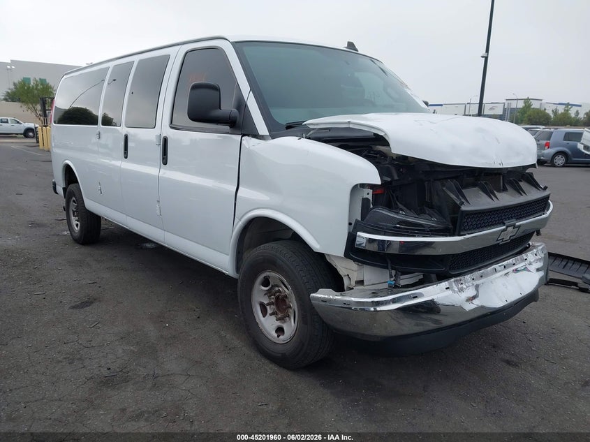 2017 Chevrolet VIN 1GAZGPFG2H1172982 IAAI salvage auction — FRONT END, Salvage Title, sold $2,900 on 2026-07-26 (photo 1)