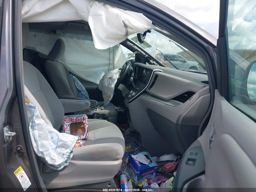 2015 Toyota Sienna VIN 5TDKK3DC9FS577625 IAAI salvage auction — FRONT END, Salvage Title, sold $1,250 on 2026-07-22 (photo 5)