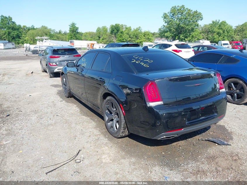 2022 Chrysler 300 VIN 2C3CCABG9NH154301 IAAI salvage auction — FRONT END, Salvage Title, sold $7,025 on 2026-08-18 (photo 3)