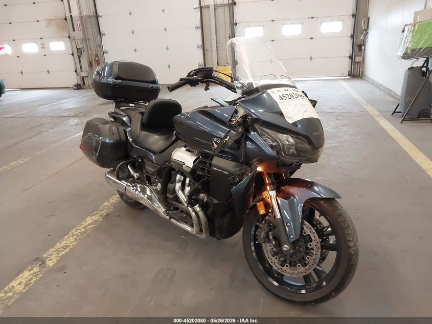 2014 Honda Ctx VIN JH2SC7454EK000018 IAAI salvage auction — LEFT & RIGHT, Salvage (Oregon), sold $1,800 on 2026-07-14 (photo 1)