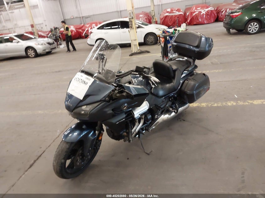 2014 Honda Ctx VIN JH2SC7454EK000018 IAAI salvage auction — LEFT & RIGHT, Salvage (Oregon), sold $1,800 on 2026-07-14 (photo 2)