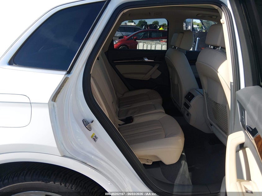 2018 Audi Q5 VIN WA1BNAFY5J2002680 IAAI salvage auction — ELECTRICAL, Salvage (Missouri), sold $5,900 on 2026-07-21 (photo 8)
