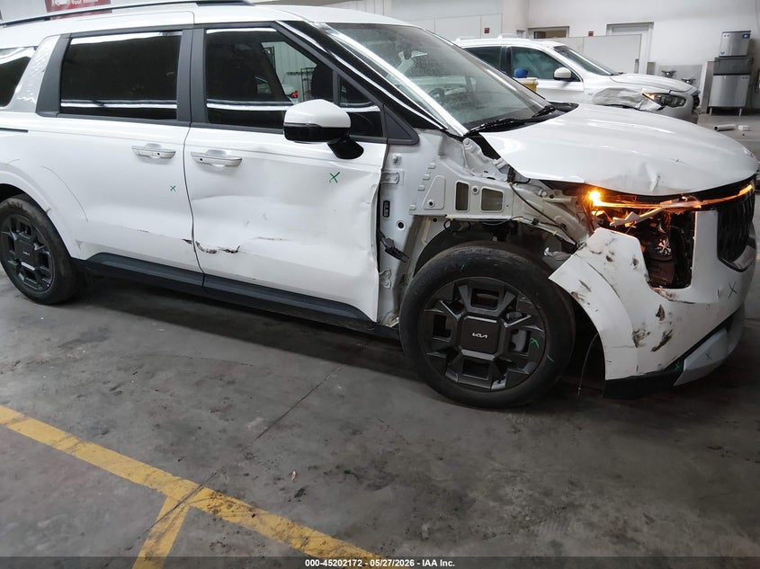 2025 Kia Carnival VIN KNDNC5KA5S6038162 IAAI salvage auction — RIGHT FRONT, Salvage (Arizona), sold $11,100 on 2026-07-28 (photo 6)