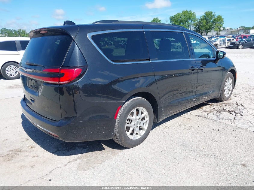 2022 Chrysler Pacifica VIN 2C4RC1BG4NR188310 IAAI salvage auction — HAIL, Clear (Missouri), sold $8,250 on 2026-07-27 (photo 4)