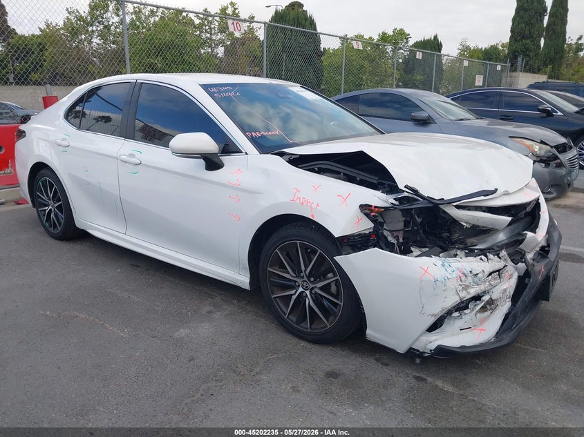 2023 Toyota Camry VIN 4T1G11AK6PU755797 IAAI salvage auction — FRONT END, Salvage Title, sold $6,900 on 2026-07-09 (photo 1)