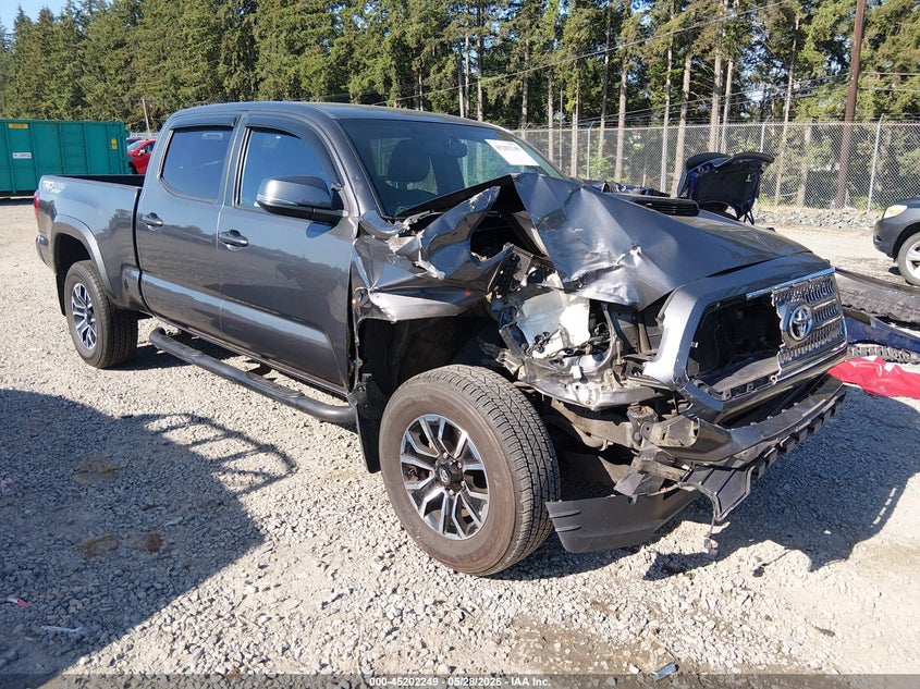 2016 Toyota Tacoma VIN 5TFDZ5BN1GX002838 IAAI salvage auction — RIGHT FRONT, Salvage Title, sold $8,100 on 2026-07-29 (photo 1)