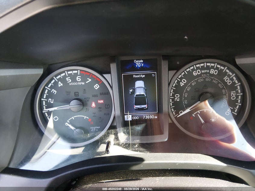 2016 Toyota Tacoma VIN 5TFDZ5BN1GX002838 IAAI salvage auction — RIGHT FRONT, Salvage Title, sold $8,100 on 2026-07-29 (photo 7)
