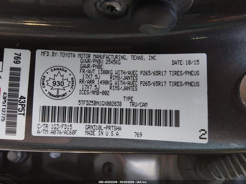 2016 Toyota Tacoma VIN 5TFDZ5BN1GX002838 IAAI salvage auction — RIGHT FRONT, Salvage Title, sold $8,100 on 2026-07-29 (photo 9)