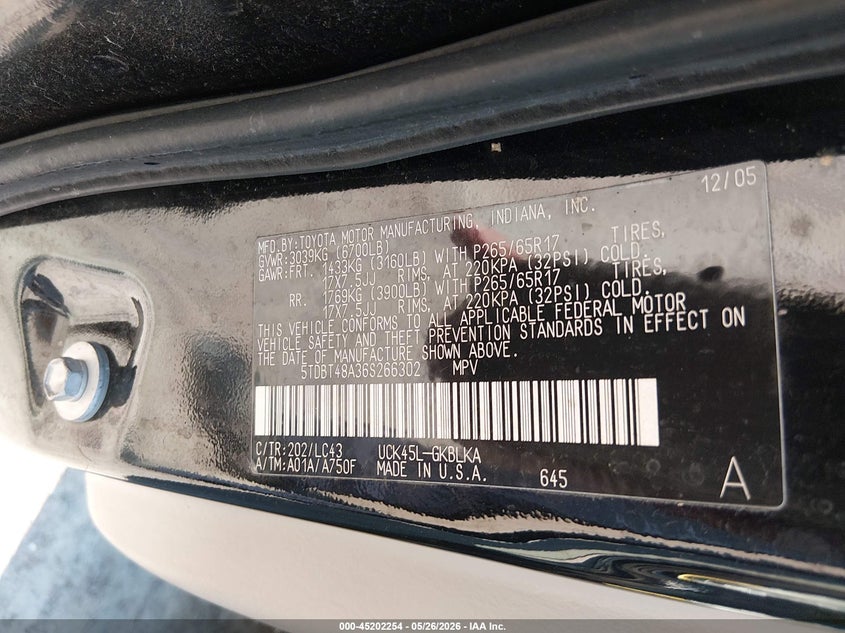2006 Toyota Sequoia VIN 5TDBT48A36S266302 IAAI salvage auction — HAIL, Clear (Wisconsin), sold $1,100 on 2026-07-08 (photo 9)