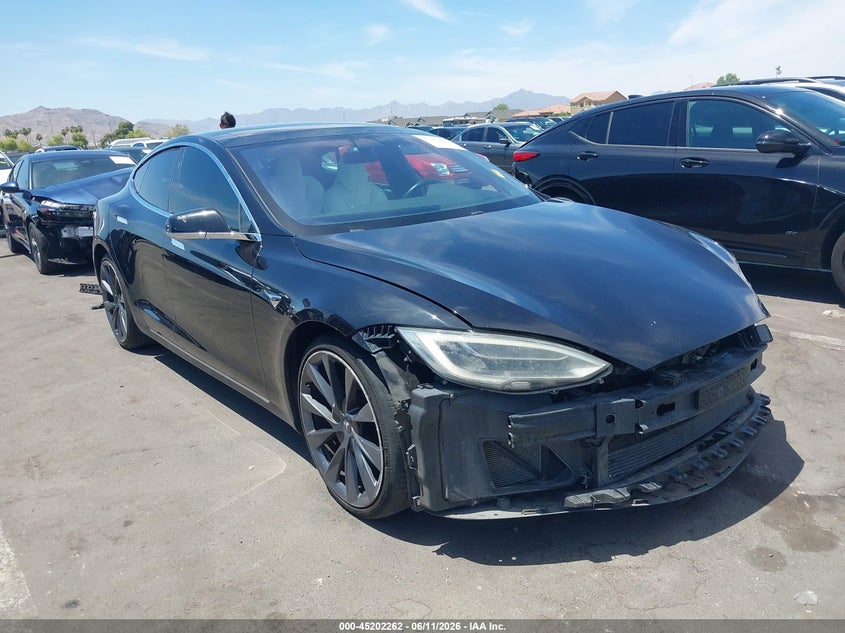 2018 Tesla Model s VIN 5YJSA1E25JF248382 IAAI salvage auction — SIDE, Salvage Title, sold $4,950 on 2026-07-31 (photo 1)