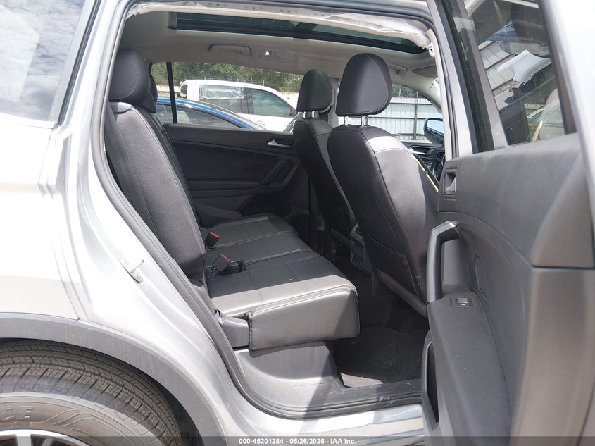 2019 Volkswagen Tiguan VIN 3VV3B7AX6KM193655 IAAI salvage auction — RIGHT SIDE, Original (Texas), sold $3,275 on 2026-07-24 (photo 8)