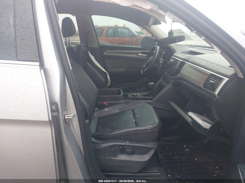 2022 Volkswagen Atlas VIN 1V2BP2CA6NC507106 IAAI salvage auction — LEFT SIDE, Salvage Title, sold $3,525 on 2026-07-27 (photo 5)
