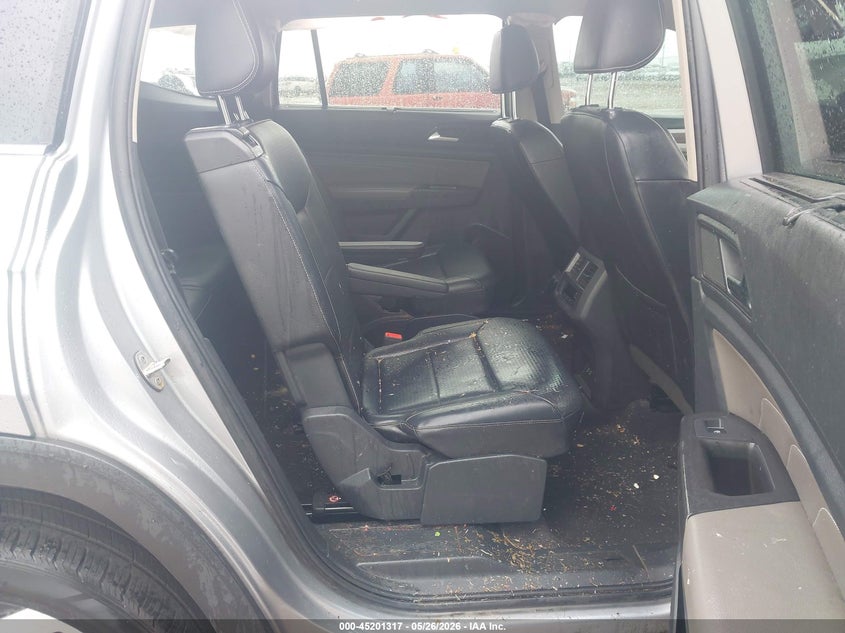 2022 Volkswagen Atlas VIN 1V2BP2CA6NC507106 IAAI salvage auction — LEFT SIDE, Salvage Title, sold $3,525 on 2026-07-27 (photo 8)