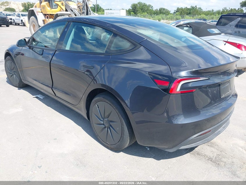2025 Tesla Model 3 VIN 5YJ3E1EA9SF132975 IAAI salvage auction — RIGHT REAR, Salvage (Texas), sold $10,300 on 2026-07-30 (photo 3)