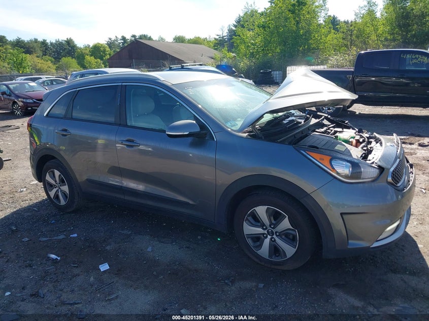 2018 Kia Niro VIN KNDCC3LC5J5139184 IAAI salvage auction — FRONT END, Salvage (Massachusetts), sold $2,525 on 2026-07-17 (photo 1)