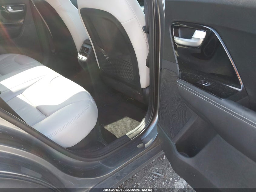 2018 Kia Niro VIN KNDCC3LC5J5139184 IAAI salvage auction — FRONT END, Salvage (Massachusetts), sold $2,525 on 2026-07-17 (photo 8)