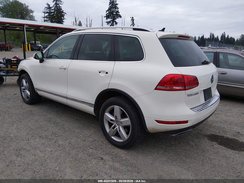 2011 Volkswagen Touareg VIN WVGFK9BP9BD003912 IAAI salvage auction — FRONT END, Bill Of Sale (Washington), sold $1,450 on 2026-08-08 (photo 3)