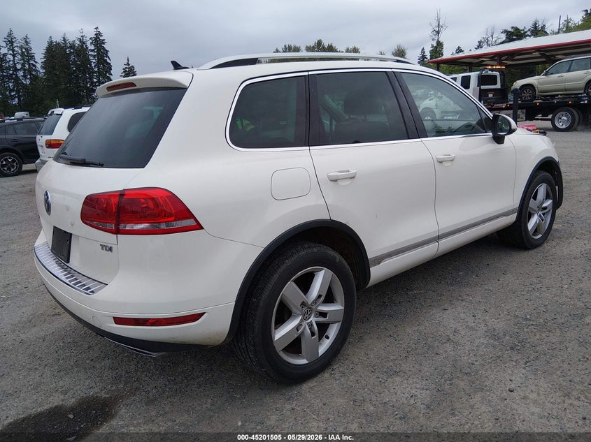 2011 Volkswagen Touareg VIN WVGFK9BP9BD003912 IAAI salvage auction — FRONT END, Bill Of Sale (Washington), sold $1,450 on 2026-08-08 (photo 4)