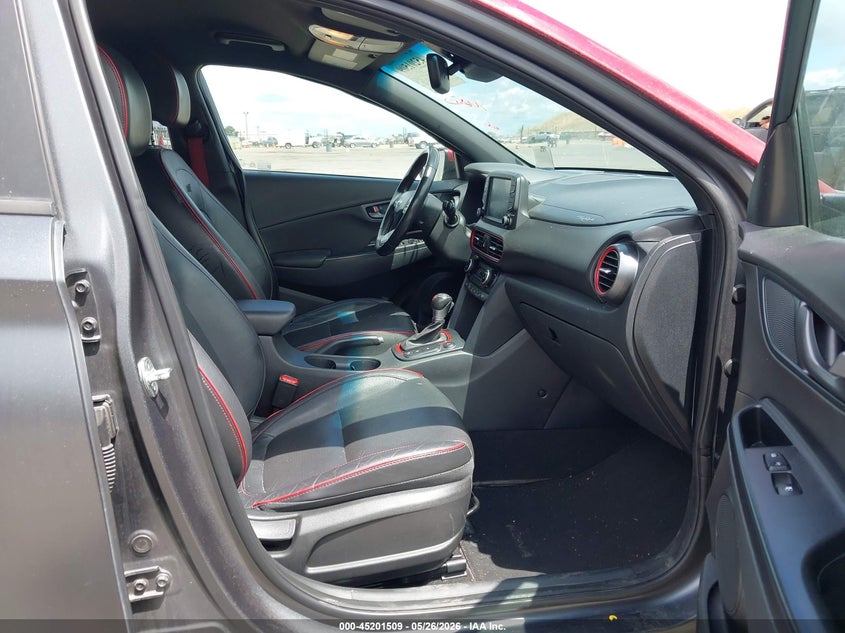 2019 Hyundai Kona VIN KM8K5CA58KU319675 IAAI salvage auction — LEFT SIDE, Salvage Title, sold $2,200 on 2026-07-22 (photo 5)