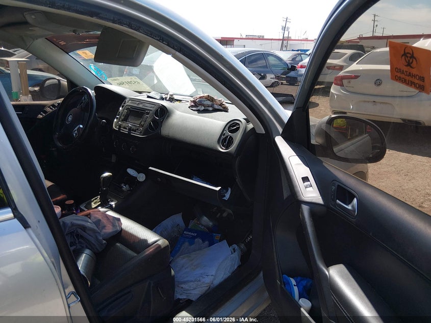 2013 Volkswagen Tiguan VIN WVGAV3AX9DW562948 IAAI salvage auction — NORMAL WEAR, Original (Texas), sold $550 on 2026-07-27 (photo 5)