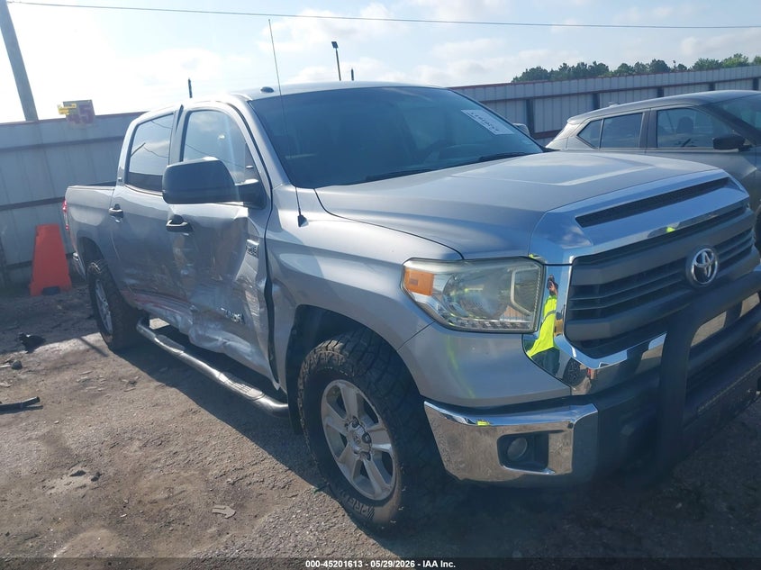 2014 Toyota Tundra VIN 5TFDW5F13EX388109 IAAI salvage auction — SIDE, Salvage Title, sold $8,300 on 2026-07-08 (photo 1)
