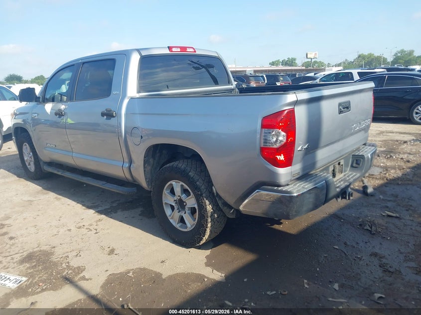 2014 Toyota Tundra VIN 5TFDW5F13EX388109 IAAI salvage auction — SIDE, Salvage Title, sold $8,300 on 2026-07-08 (photo 3)