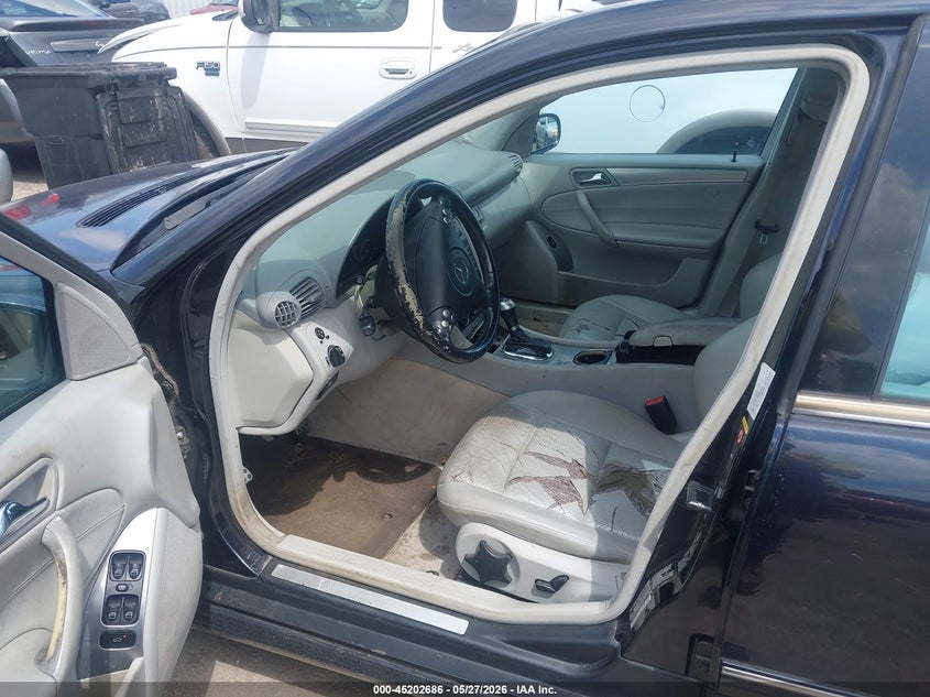 2006 Mercedes-benz C class VIN WDBRF52H46F743724 IAAI salvage auction — REAR END, Salvage (North Carolina), sold $375 on 2026-07-13 (photo 5)