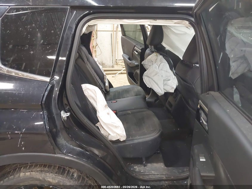 2024 Mitsubishi Outlander VIN JA4J4VA80RZ069218 IAAI salvage auction — ROLLOVER, Salvage Title, sold $1,300 on 2026-07-18 (photo 8)