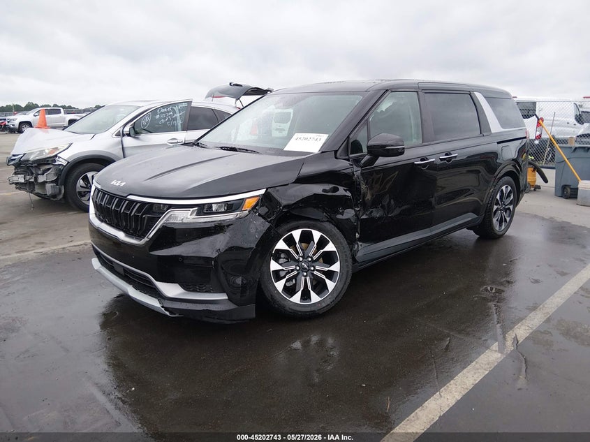 2024 Kia Carnival VIN KNDNC5H38R6373094 IAAI salvage auction — LEFT FRONT, Salvage Title, sold $9,400 on 2026-07-15 (photo 2)