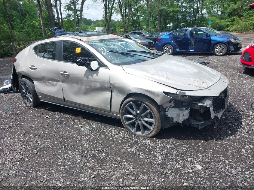 2022 Mazda 3 VIN JM1BPALLXN1520398 IAAI salvage auction — NORMAL WEAR, Clear (Virginia), sold $550 on 2026-07-21 (photo 1)