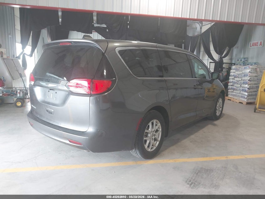 2022 Chrysler Voyager VIN 2C4RC1CG6NR127801 IAAI salvage auction — NORMAL WEAR, Sf97 (Texas), sold $14,800 on 2026-07-07 (photo 4)