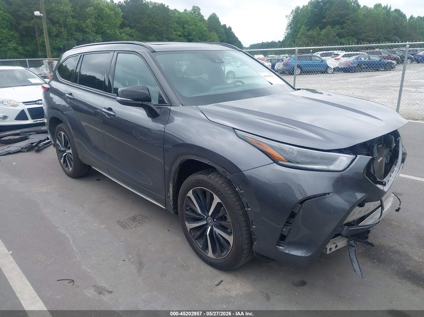 2022 Toyota Highlander VIN 5TDLZRBH7NS180527 IAAI salvage auction — FRONT END, Salvage (North Carolina), sold $11,500 on 2026-07-31 (photo 1)