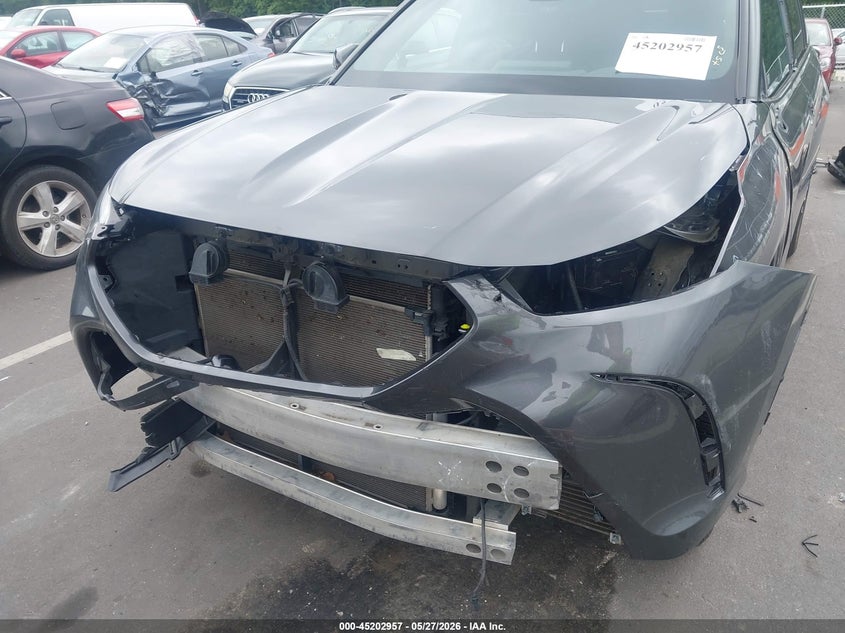 2022 Toyota Highlander VIN 5TDLZRBH7NS180527 IAAI salvage auction — FRONT END, Salvage (North Carolina), sold $11,500 on 2026-07-31 (photo 6)