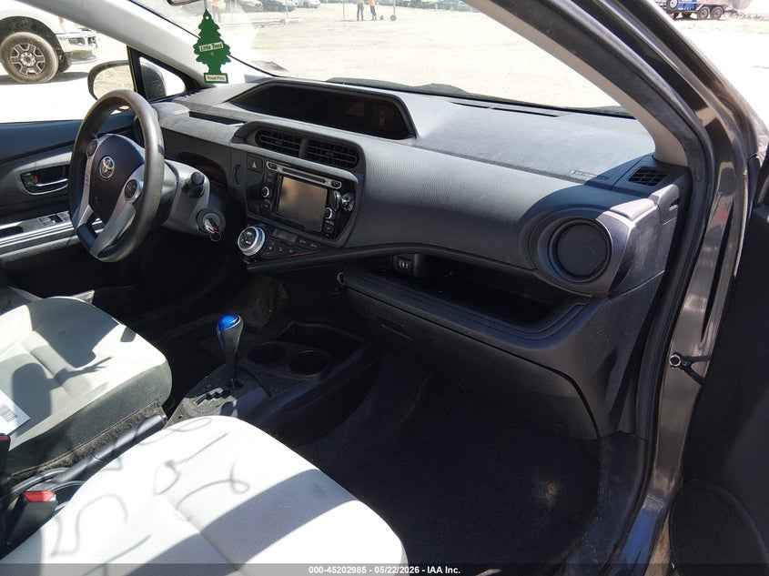 2015 Toyota Prius c VIN JTDKDTB36F1585868 IAAI salvage auction — FRONT END, Salvage (Maine), sold $950 on 2026-07-13 (photo 5)