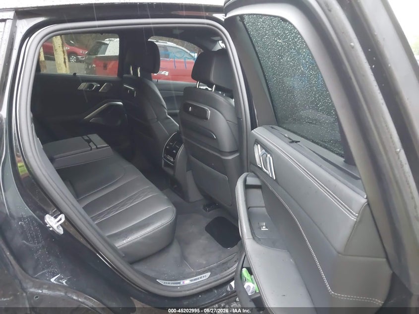 2025 BMW X6 VIN 5UX43EX0XS9X60915 IAAI salvage auction — FRONT & REAR, Salvage (Pennsylvania), sold $40,700 on 2026-07-21 (photo 8)