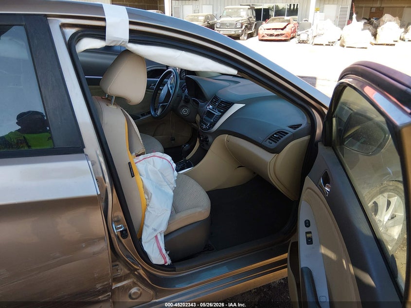 2014 Hyundai Accent VIN KMHCU4AE4EU765601 IAAI salvage auction — RIGHT SIDE, Salvage (Arizona), sold $775 on 2026-07-28 (photo 5)