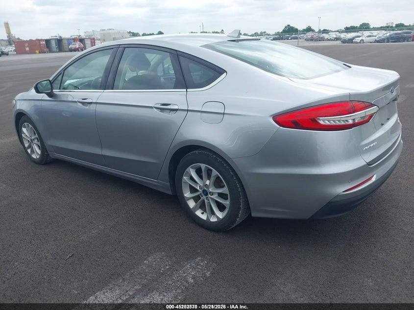 2020 Ford Fusion VIN 3FA6P0LU6LR260577 IAAI salvage auction — NORMAL WEAR, Sf97 (Washington), sold $9,325 on 2026-07-09 (photo 3)