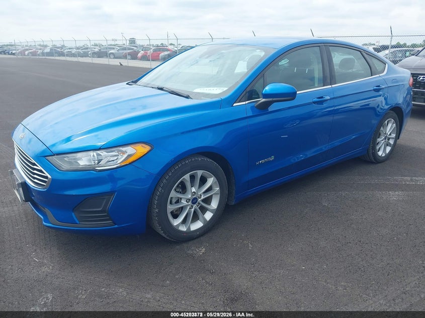 2019 Ford Fusion VIN 3FA6P0LUXKR226916 IAAI salvage auction — NORMAL WEAR, Sf97 (Washington), sold $11,075 on 2026-07-09 (photo 2)