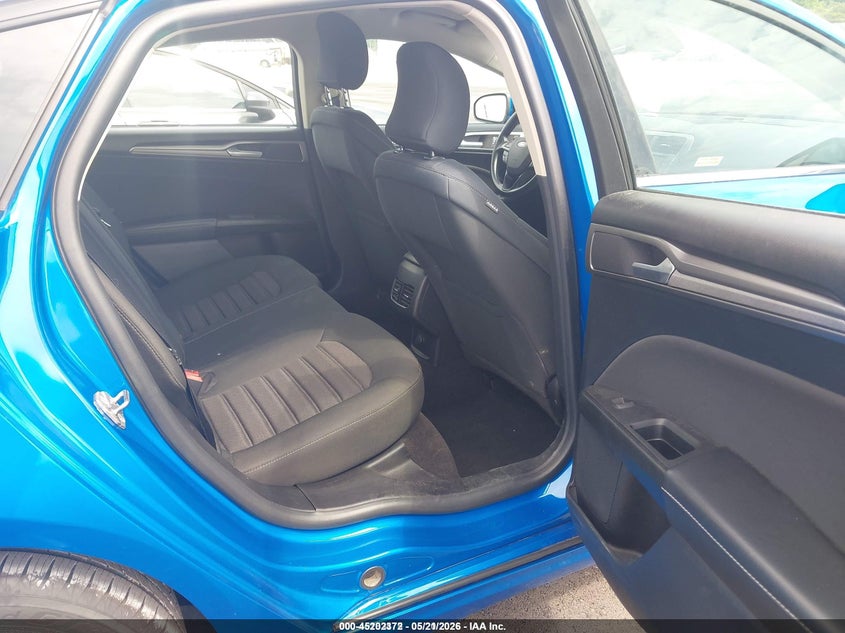 2019 Ford Fusion VIN 3FA6P0LUXKR226916 IAAI salvage auction — NORMAL WEAR, Sf97 (Washington), sold $11,075 on 2026-07-09 (photo 8)