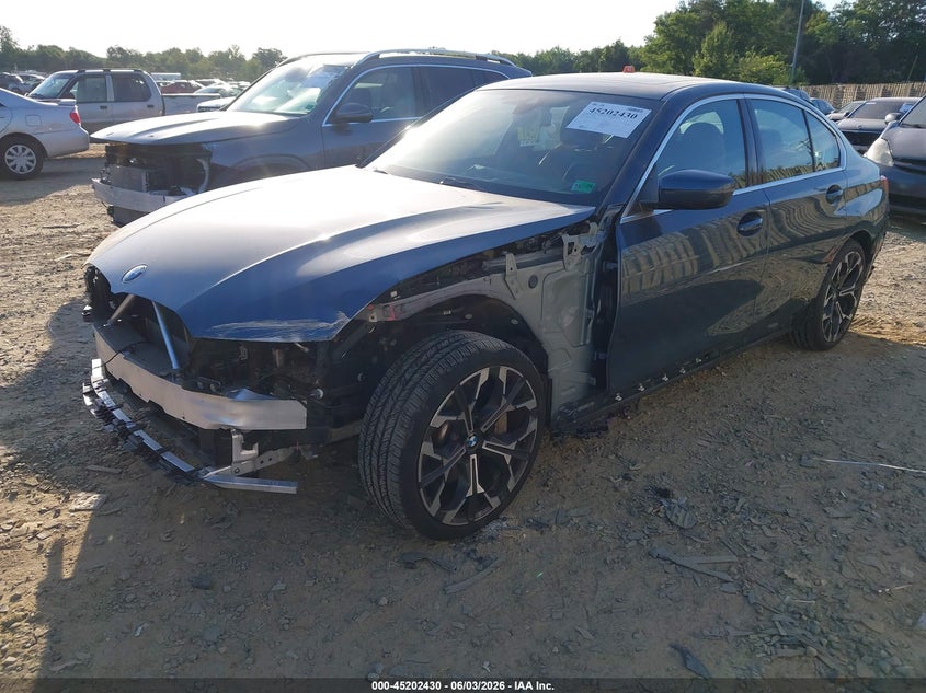 2025 BMW 3er VIN 3MW89CW00S8F00229 IAAI salvage auction — FRONT END, Salvage Title, sold $18,000 on 2026-08-24 (photo 2)