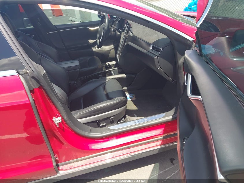 2016 Tesla Model s VIN 5YJSA1E48GF123659 IAAI salvage auction — NORMAL WEAR, Salvage Title, sold $2,850 on 2026-07-22 (photo 5)