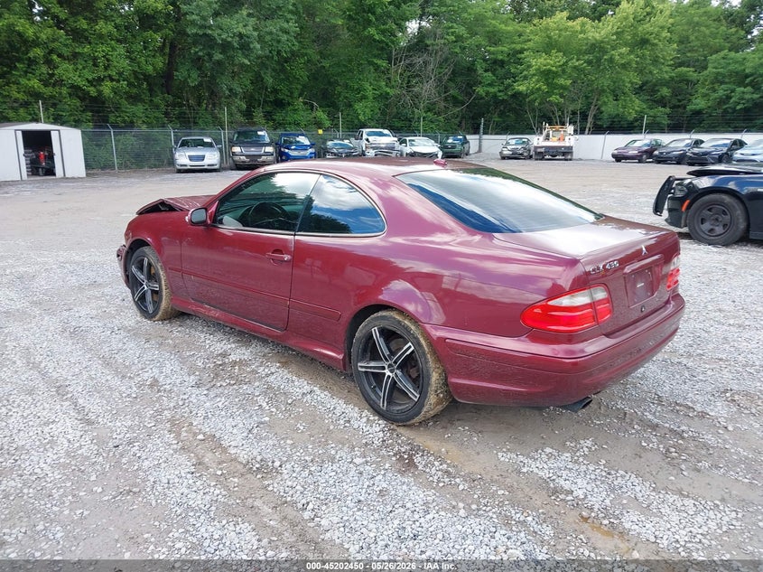 2000 Mercedes-benz Clk-class VIN WDBLJ70G9YF137087 IAAI salvage auction — FRONT END, Salvage (Kentucky), sold $25 on 2026-09-15 (photo 3)