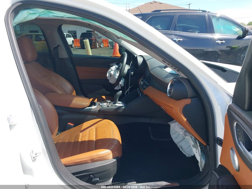 2020 Alfa romeo Giulia VIN ZARFANBN6L7638767 IAAI salvage auction — FRONT END, Salvage Title, sold $4,125 on 2026-07-08 (photo 5)
