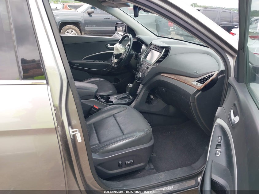 2018 Hyundai Santa fe VIN 5XYZW4LA2JG517751 IAAI salvage auction — RIGHT FRONT, Salvage Title, sold $3,350 on 2026-07-07 (photo 5)