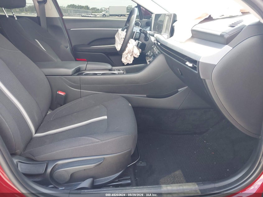 2024 Hyundai Sonata VIN KMHL64JA8RA370819 IAAI salvage auction — FRONT END, Salvage Title, sold $4,075 on 2026-07-13 (photo 5)