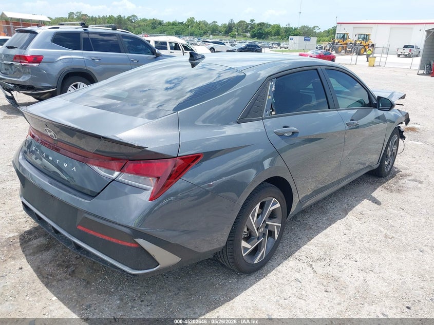 2025 Hyundai Elantra VIN KMHLM4DG3SU957486 IAAI salvage auction — FRONT END, Wait Title, sold $3,900 on 2026-08-02 (photo 4)