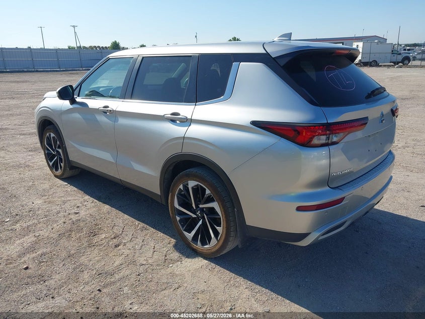 2022 Mitsubishi Outlander VIN JA4J4UA87NZ085551 IAAI salvage auction — FRONT END, Salvage Title, sold $6,100 on 2026-07-30 (photo 3)